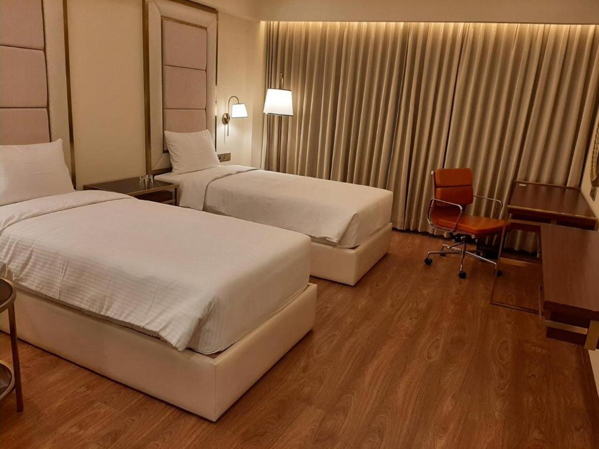 Kay-Em Spectra Hotel Chennai Exterior photo